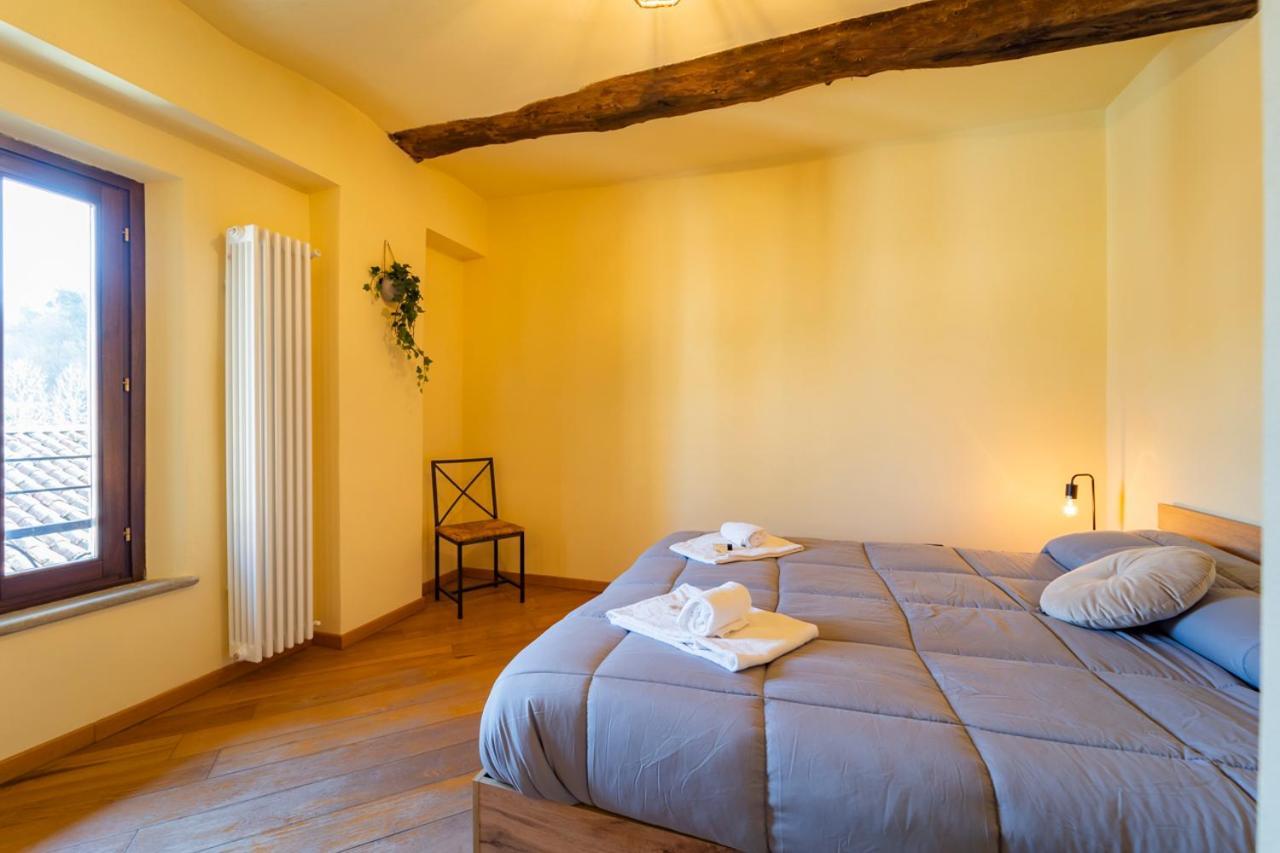 Porta Soprana Apartment Dogliani Bagian luar foto