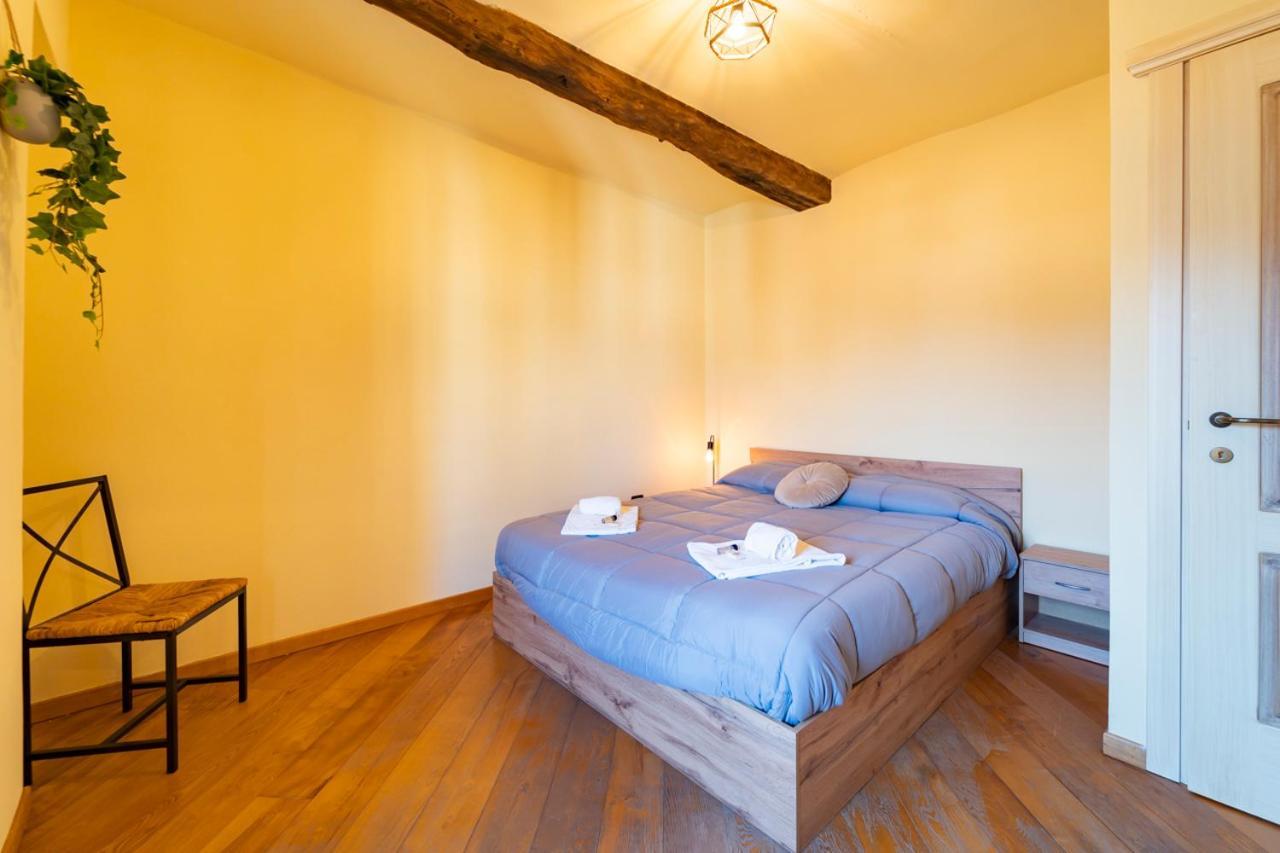 Porta Soprana Apartment Dogliani Bagian luar foto